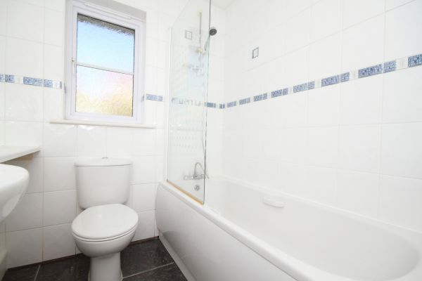 Cost of Shower Window Replacement in Seminole